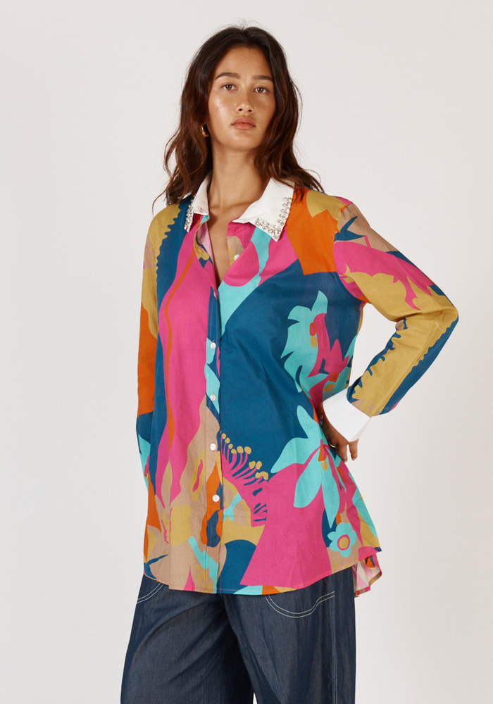 Load image into Gallery viewer, RUBYYAYA LOTUS BLOOM EMBELLISHED SHIRT - MULTI PRINT