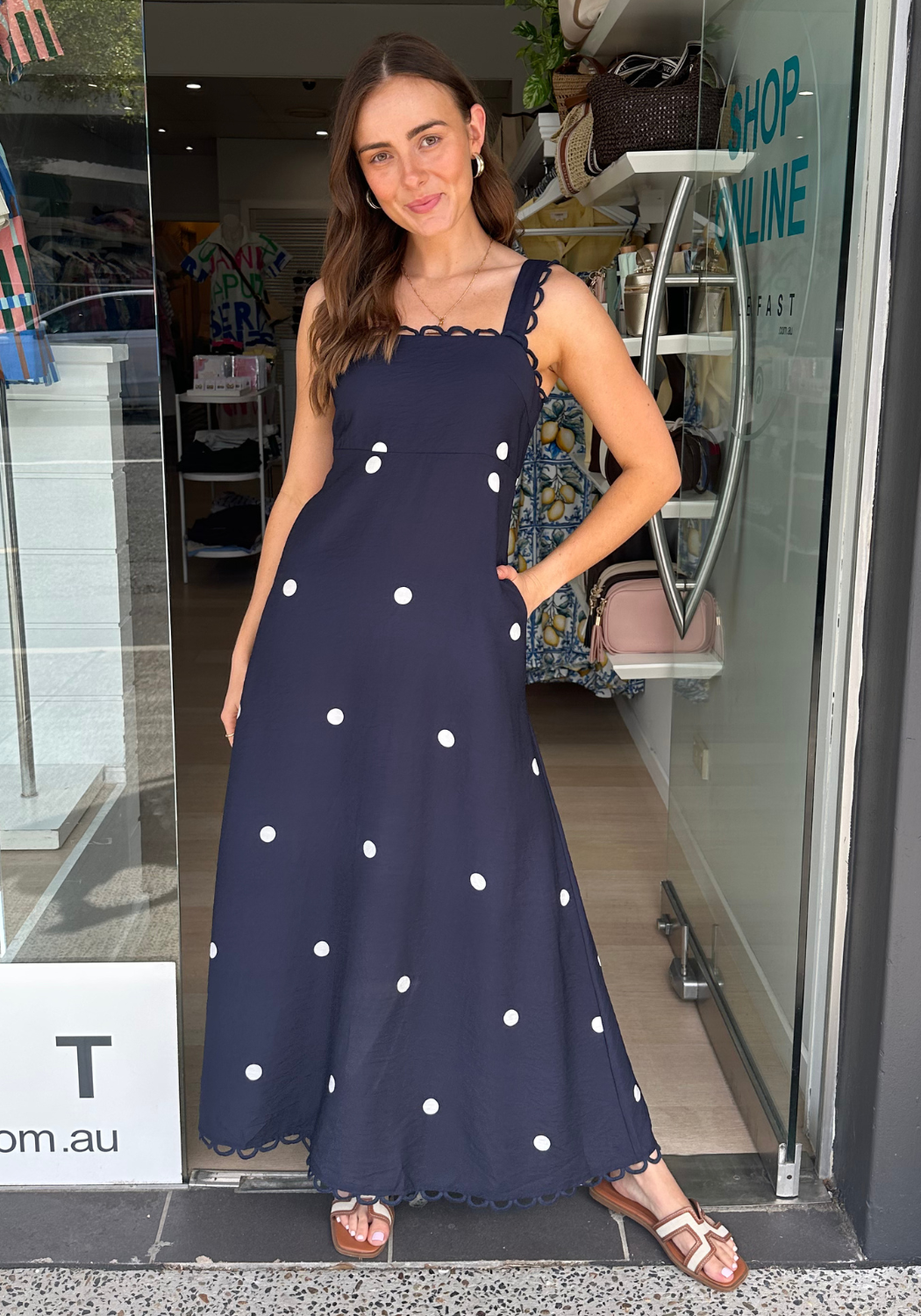 ARI MAXI DRESS - NAVY SPOT