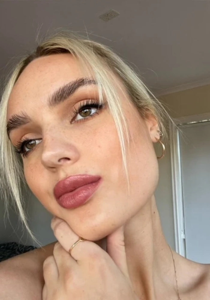 SUZY MISS CELINE SATIN LIPSTICK - DUSTY ROSE