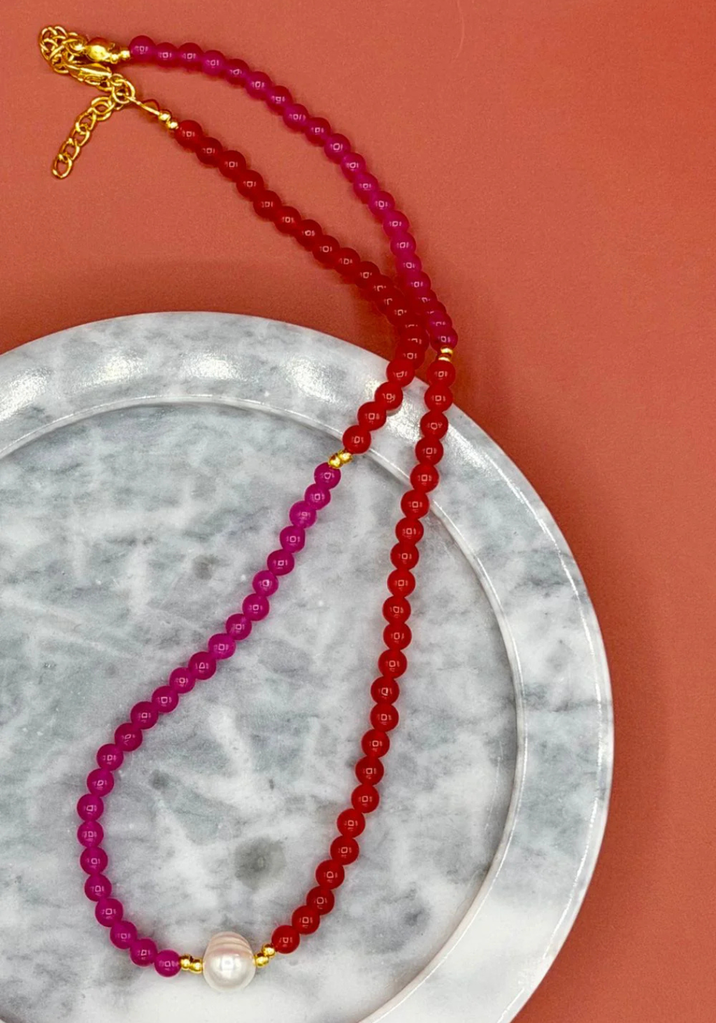 MOSK MELBOURNE TWO TONE NECKLACE - RASPBERRY