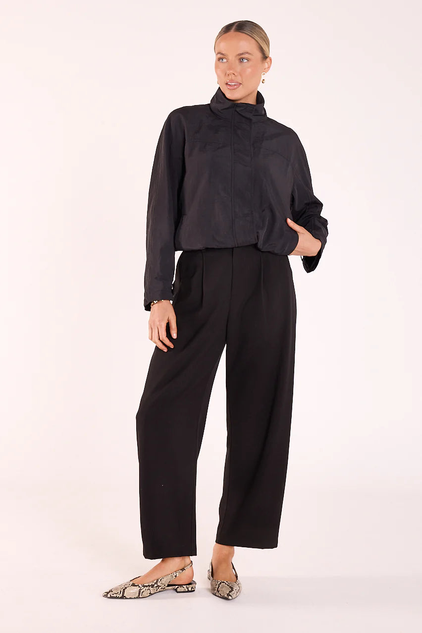 FEATHER + NOISE ANDIE CROPPED BARREL PANT - BLACK