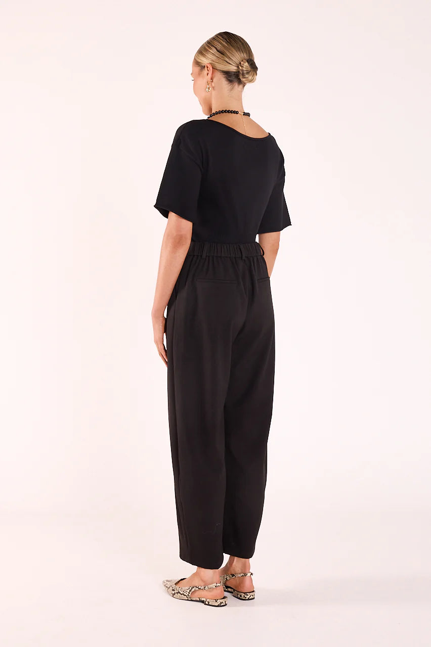 FEATHER + NOISE ANDIE CROPPED BARREL PANT - BLACK