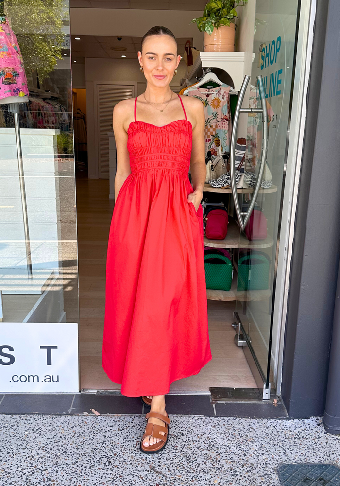 MIA SHIRRED MAXI DRESS - RED