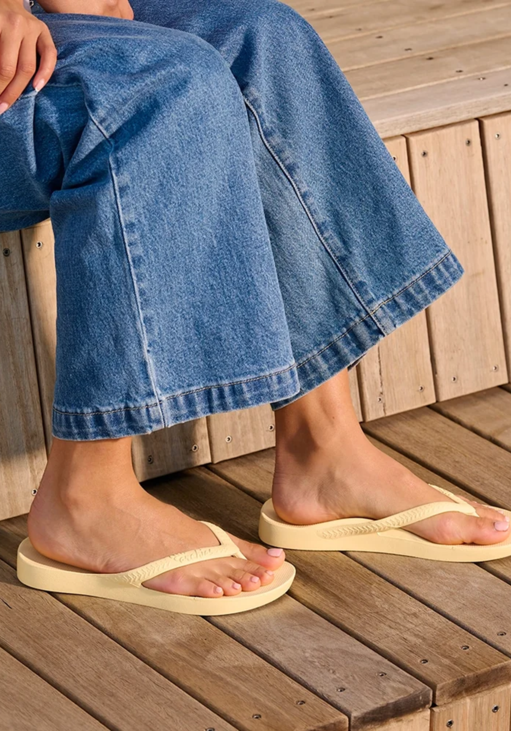 ARCHIES ARCH SUPPORT THONG - BUTTER