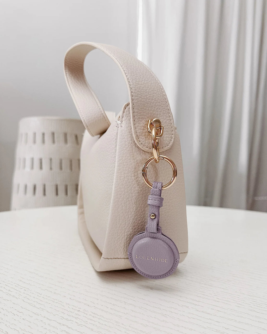 LOUENHIDE OPAL AIRTAG CASE - LILAC