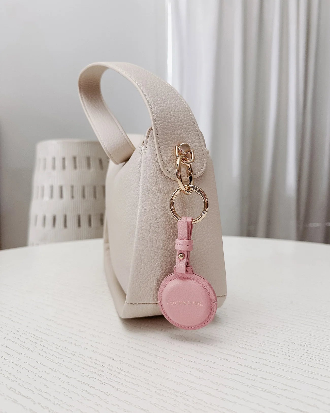 LOUENHIDE OPAL AIRTAG CASE - PINK