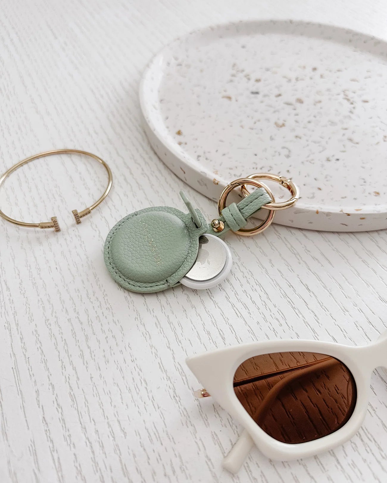 LOUENHIDE OPAL AIRTAG CASE - SAGE GREEN