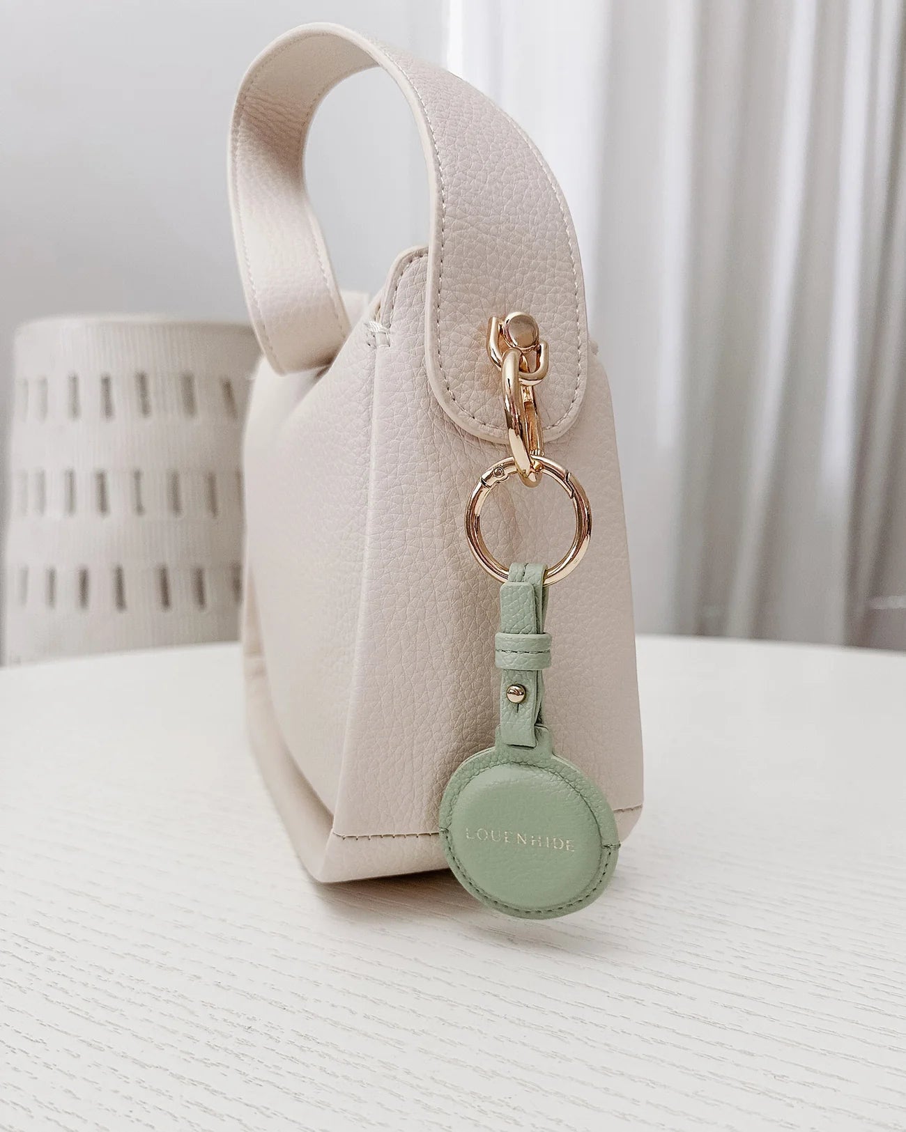 LOUENHIDE OPAL AIRTAG CASE - SAGE GREEN
