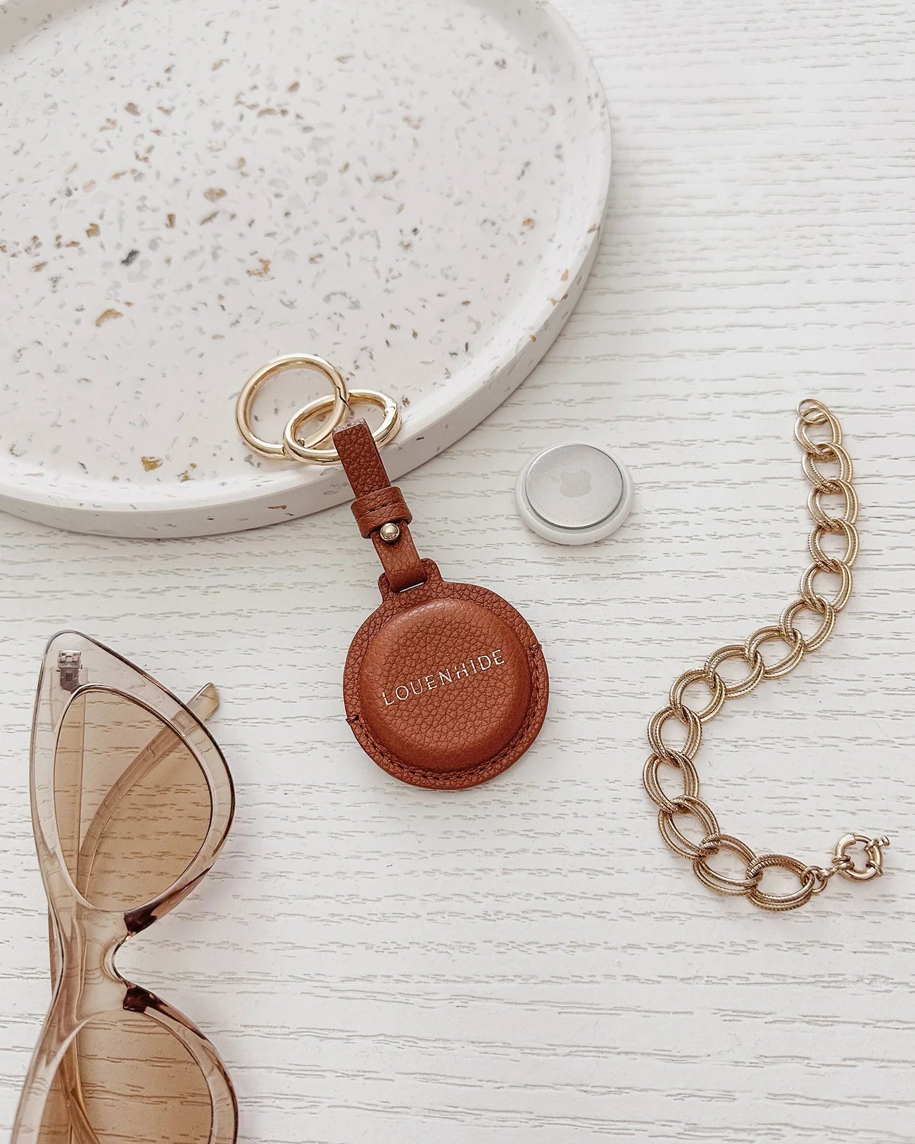 LOUENHIDE OPAL AIRTAG CASE - TAN