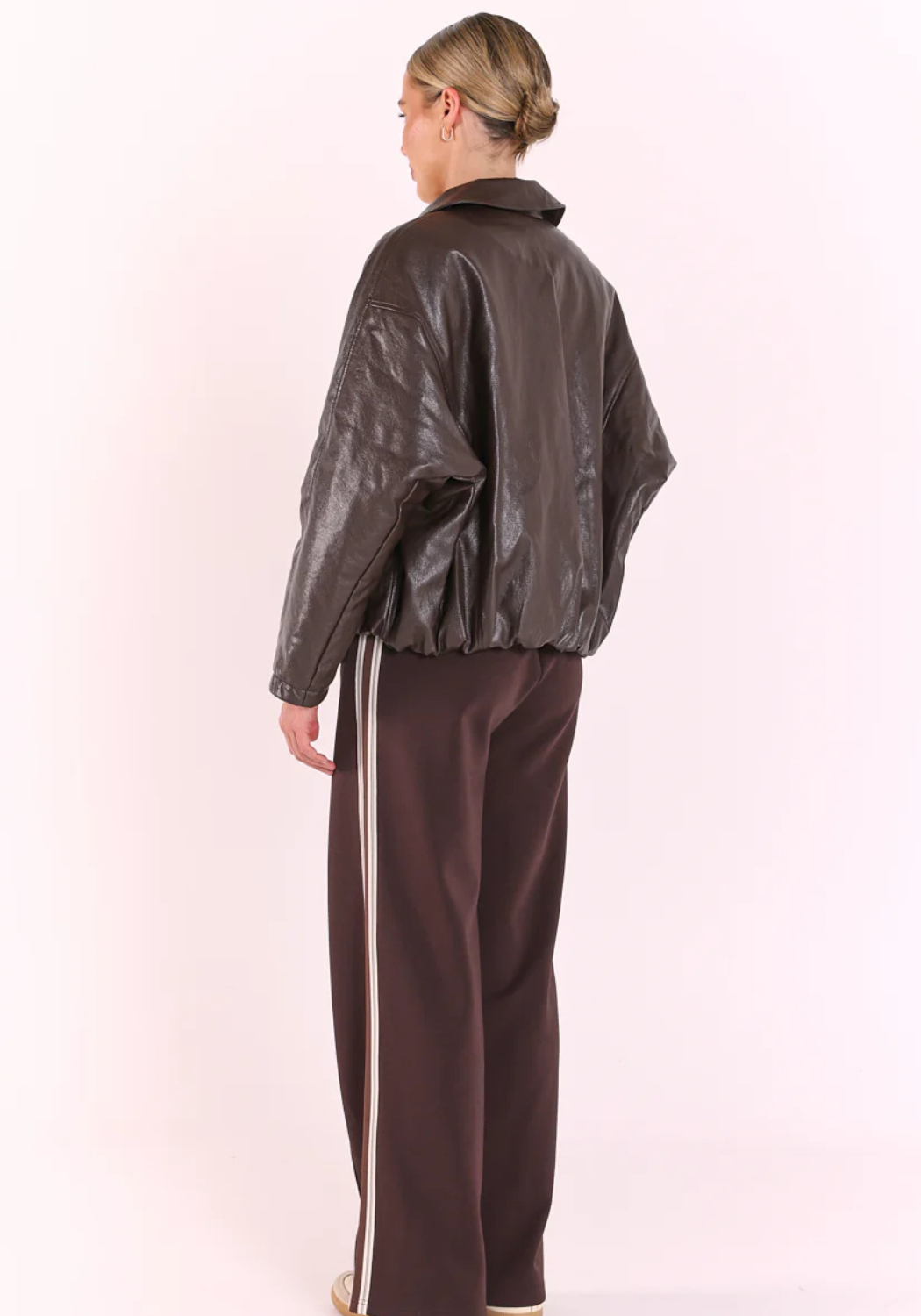 FEATHER + NOISE FINLEY BOMBER - CHOCOLATE