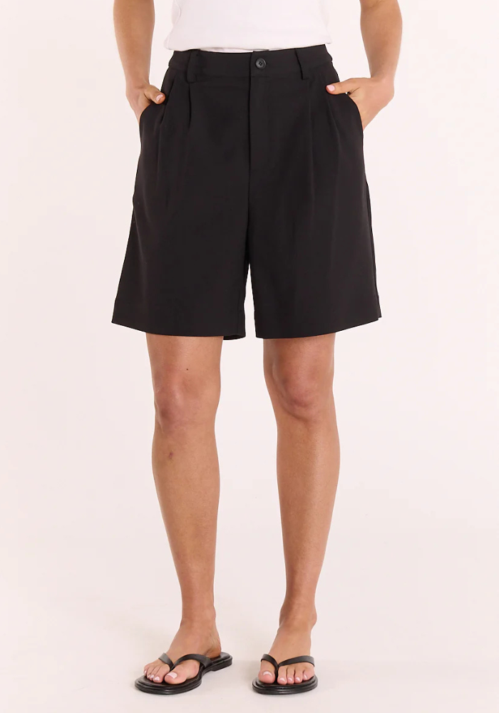 FEATHER + NOISE CARMEN SHORT- BLACK