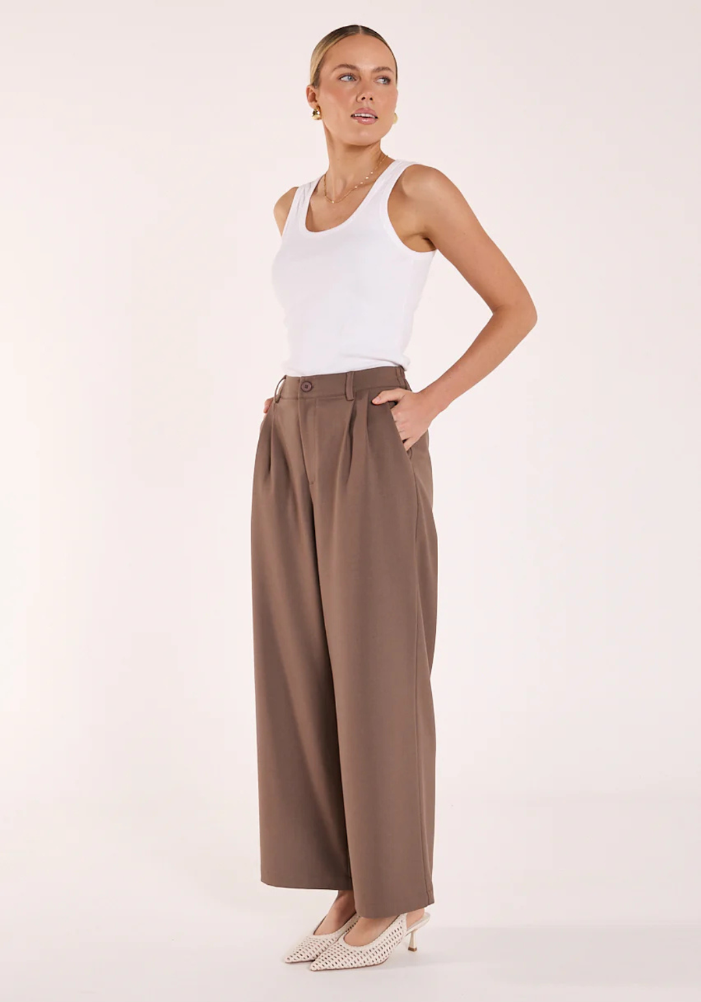 FEATHER + NOISE CARMEN CROPPED PANT - CHOCOLATE