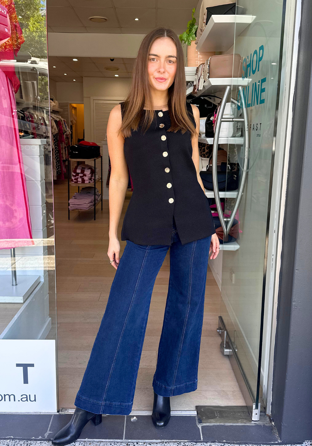 DANIA VEST - BLACK