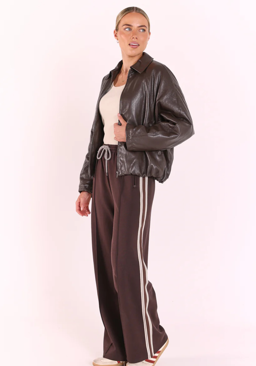 FEATHER + NOISE FINLEY BOMBER - CHOCOLATE