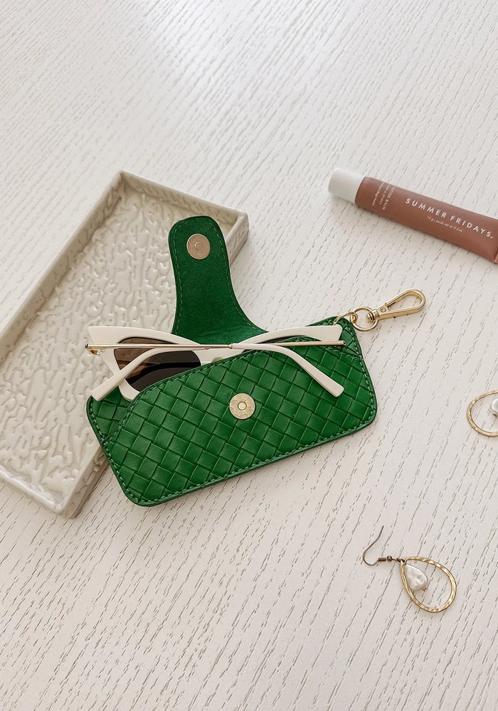 LOUENHIDE SKITTLE SUNGLASS CASE - WOVEN GREEN