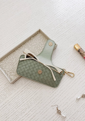 LOUENHIDE SKITTLE SUNGLASS CASE - WOVEN SAGE GREEN