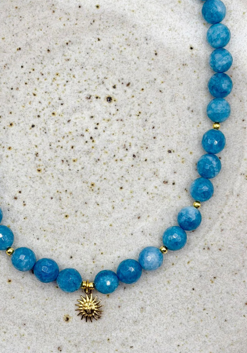 MOSK MELBOURNE JADE HEART NECKLACE - SEA AQUA