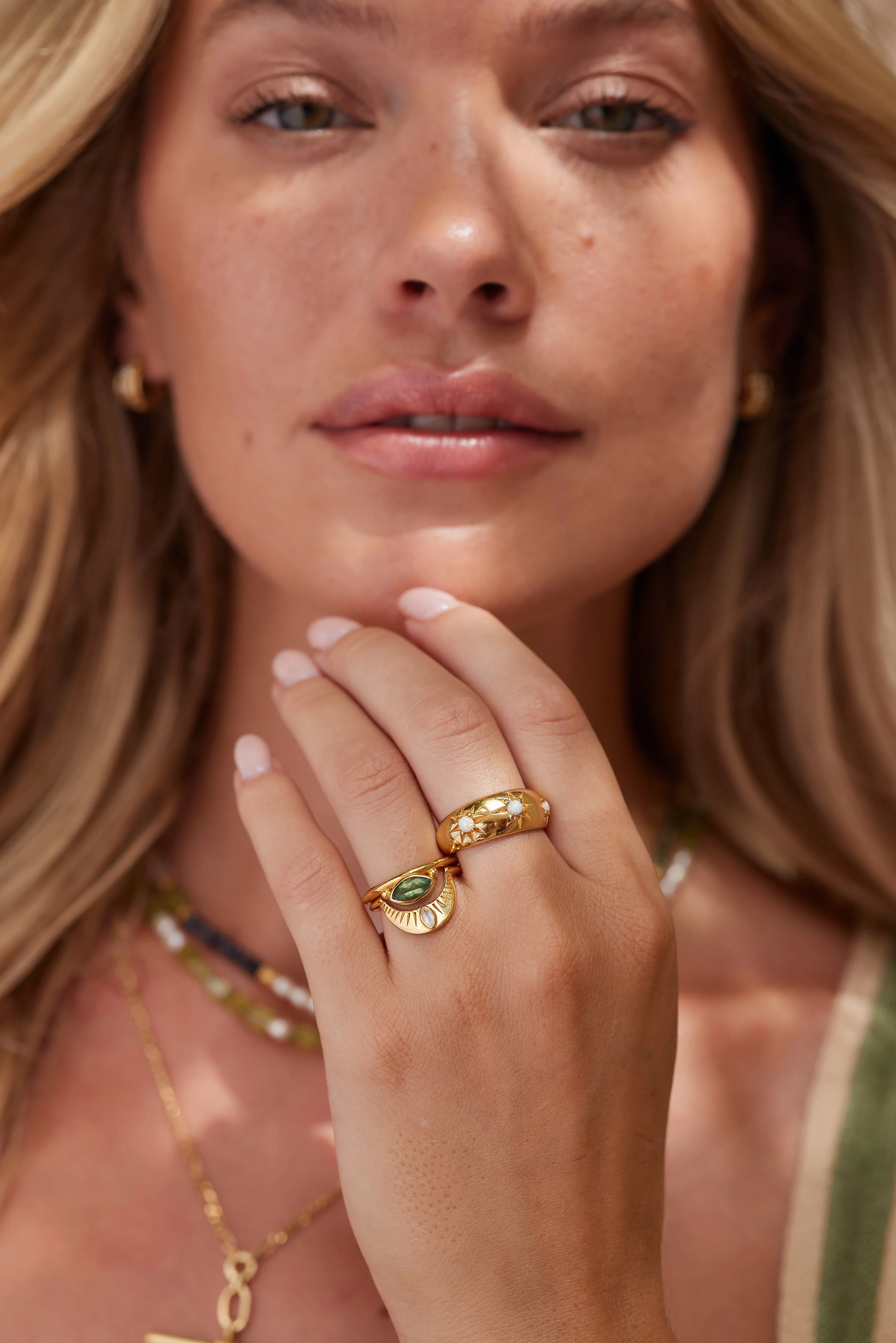 TONI MAY ALINA OPAL RING - GOLD