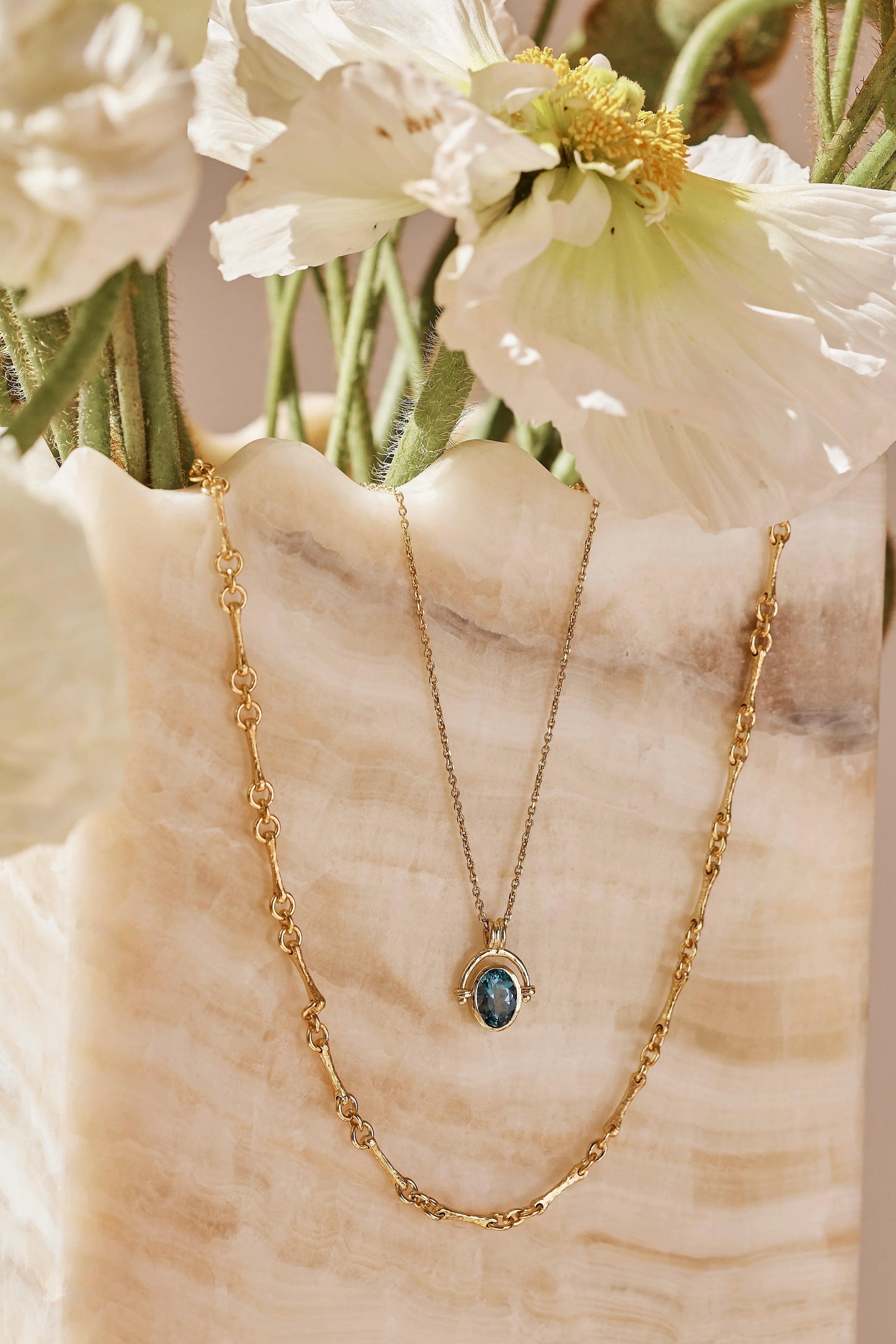 TONI MAY MIRA NECKLACE - TOPAZ/GOLD