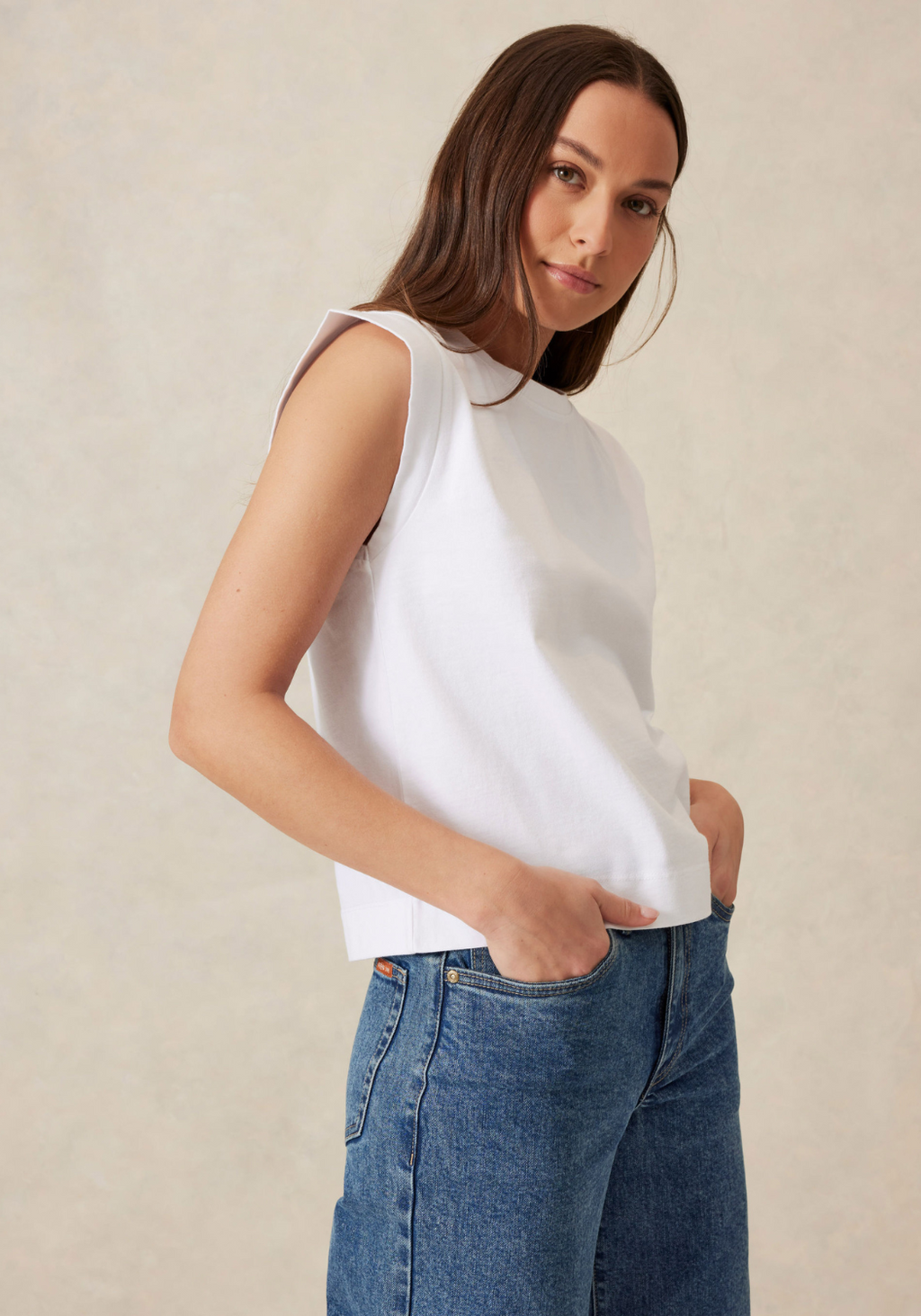 CERES LIFE EXTENDED SHOULDER TEE - WHITE