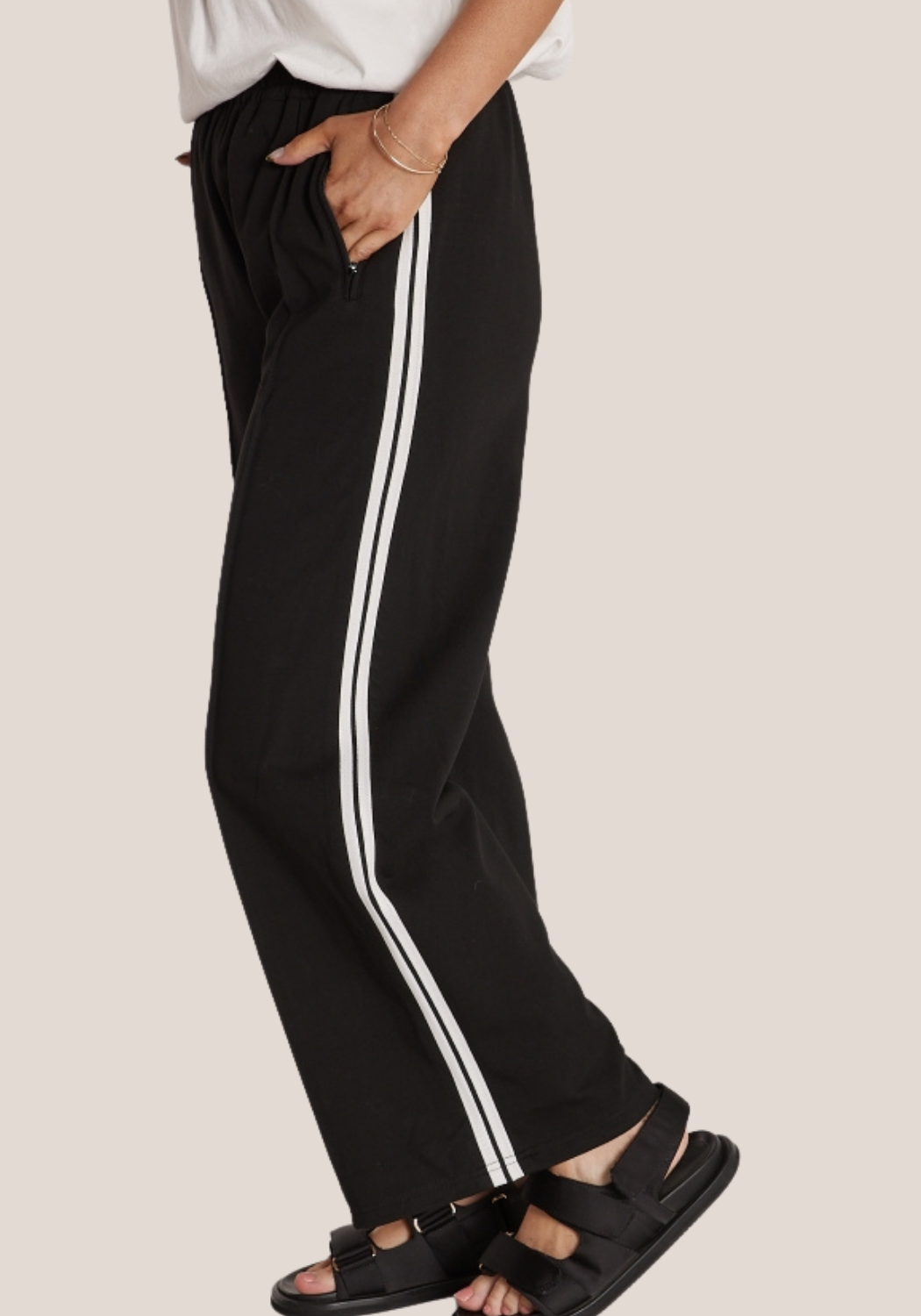 FEATHER + NOISE NOAH CROPPED PANT - BLACK
