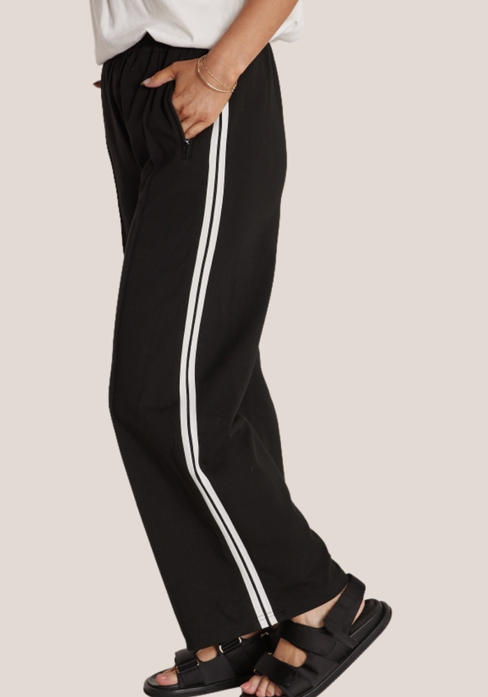 FEATHER + NOISE NOAH CROPPED PANT - BLACK