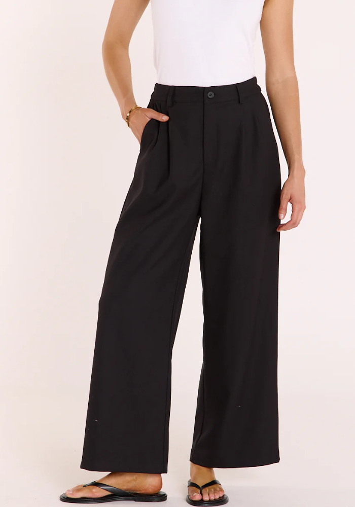 FEATHER + NOISE CARMEN CROPPED PANT - BLACK