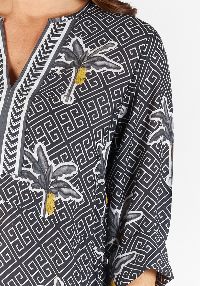 Load image into Gallery viewer, LULA SOUL DOMINICA KAFTAN - BLACK &amp; WHITE PRINT