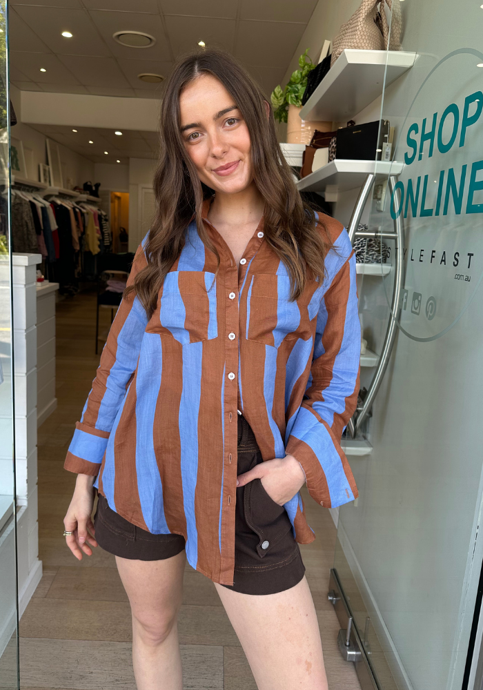 SHAE BUTTON THROUGH SHIRT - CHOCOLATE & BLUE