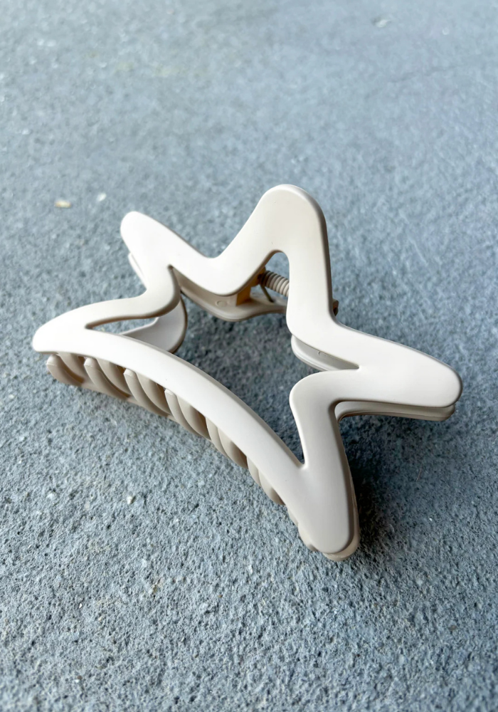 MATTE STAR HAIR CLAW CLIP - BEIGE