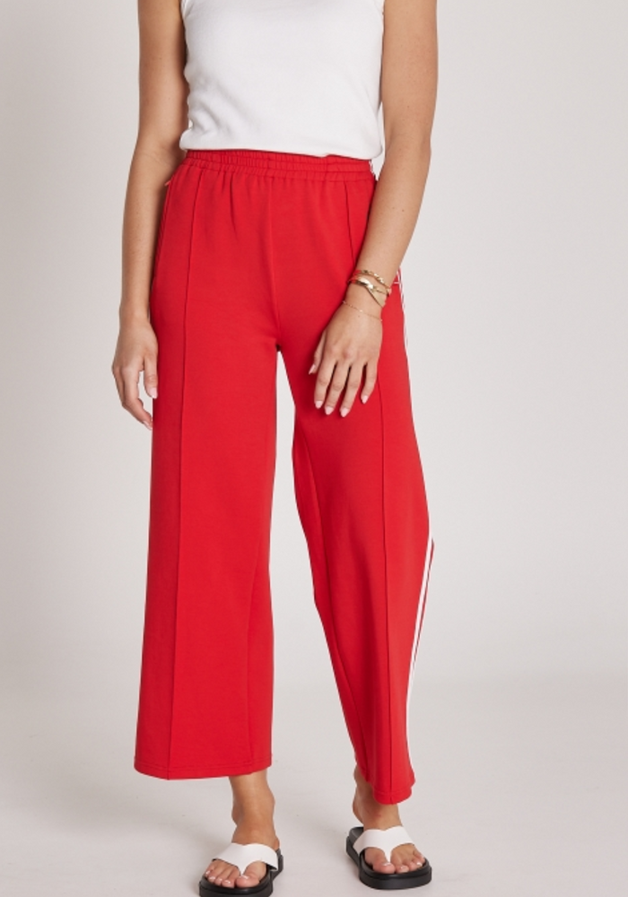 Load image into Gallery viewer, FEATHER + NOISE NOAH CROPPED PANT - RED