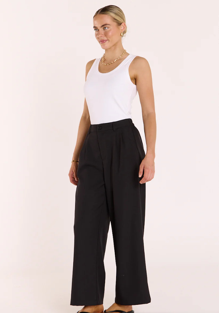 FEATHER + NOISE CARMEN CROPPED PANT - BLACK