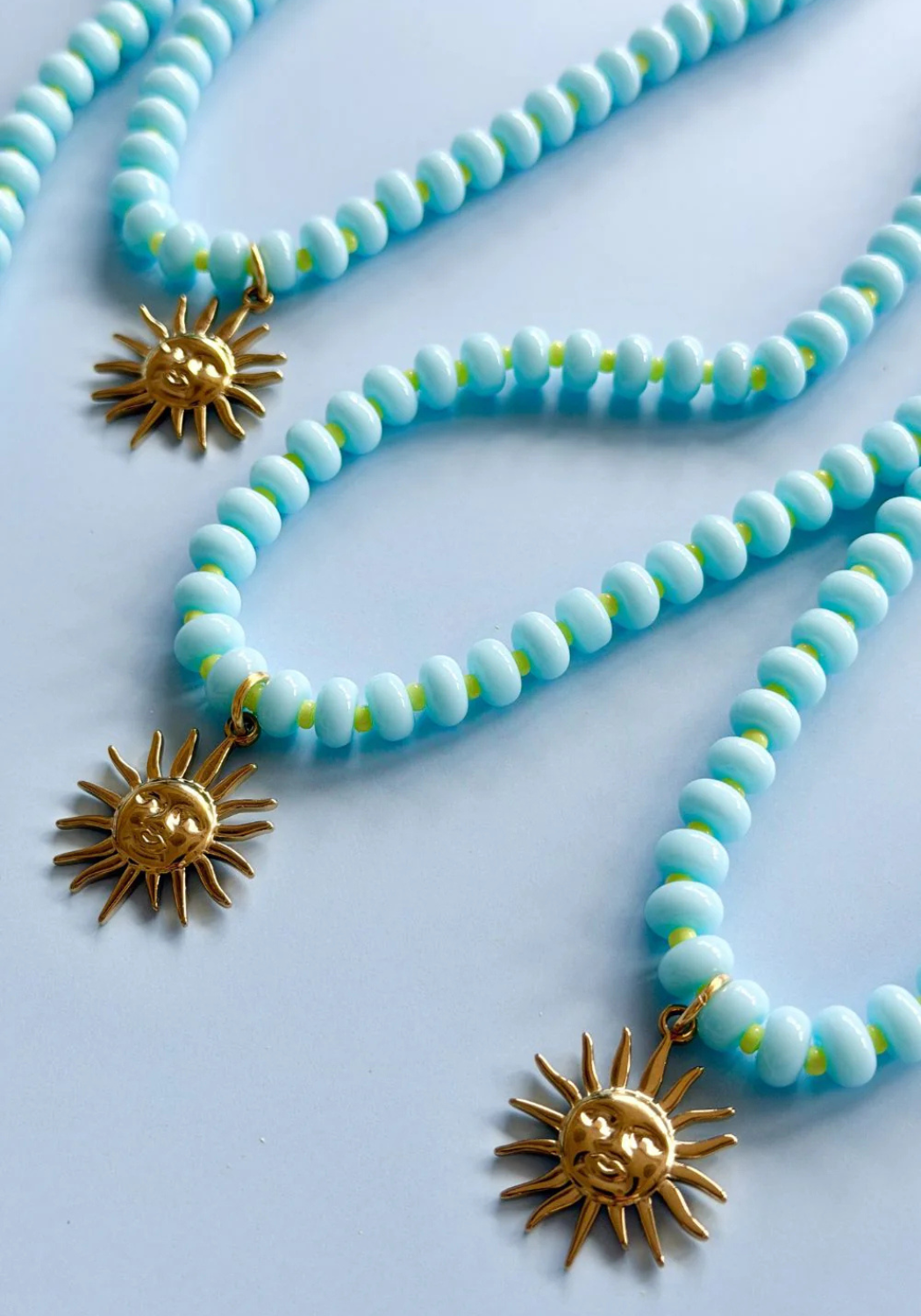 MOSK MELBOURNE GEM NECKLACE - BABY BLUE