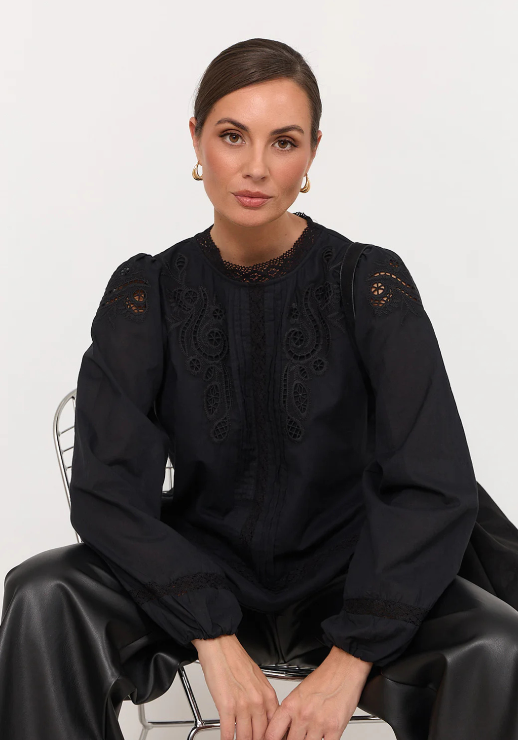 ADORNE LOU CUT OUT LACE TOP - BLACK