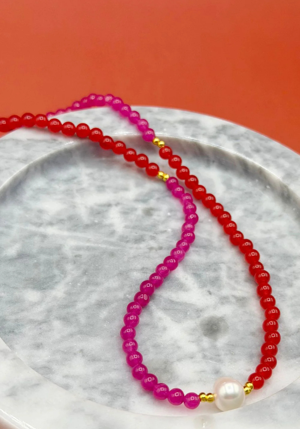 MOSK MELBOURNE TWO TONE NECKLACE - RASPBERRY