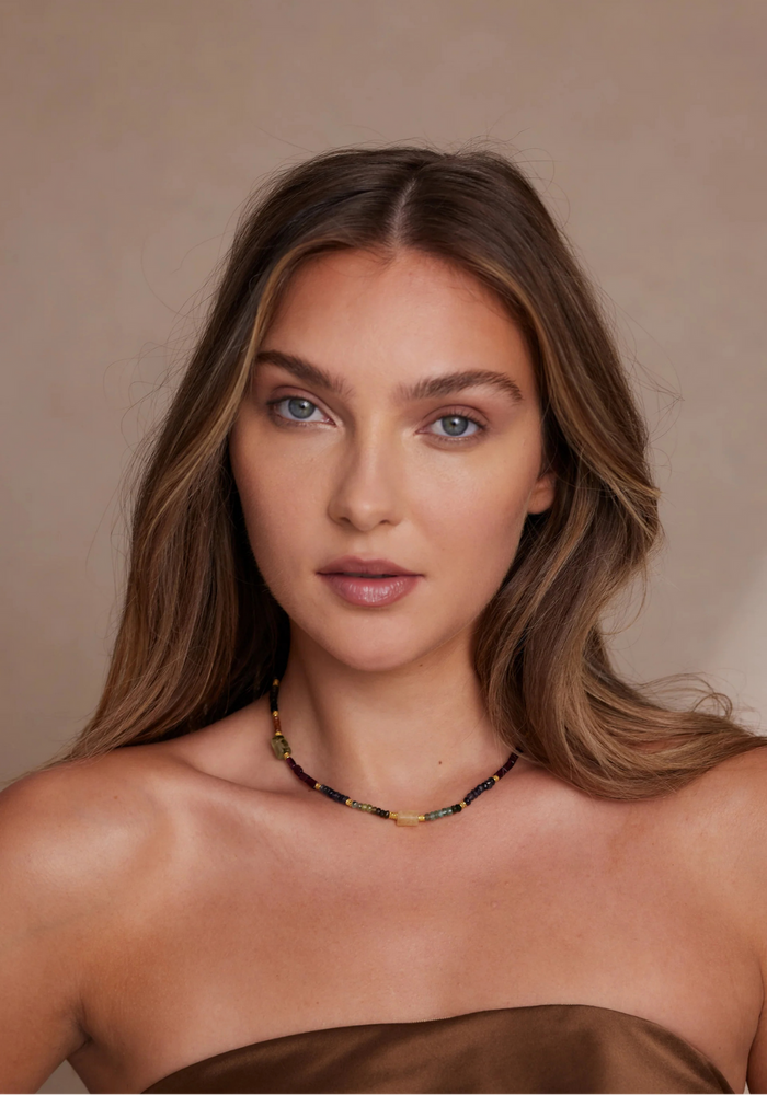 Load image into Gallery viewer, TONI MAY RAVEN NECKLACE - GOLD