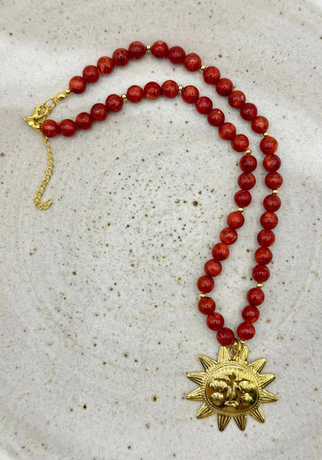 MOSK MELBOURNE CHUNKY SUN NECKLACE - RED CORAL