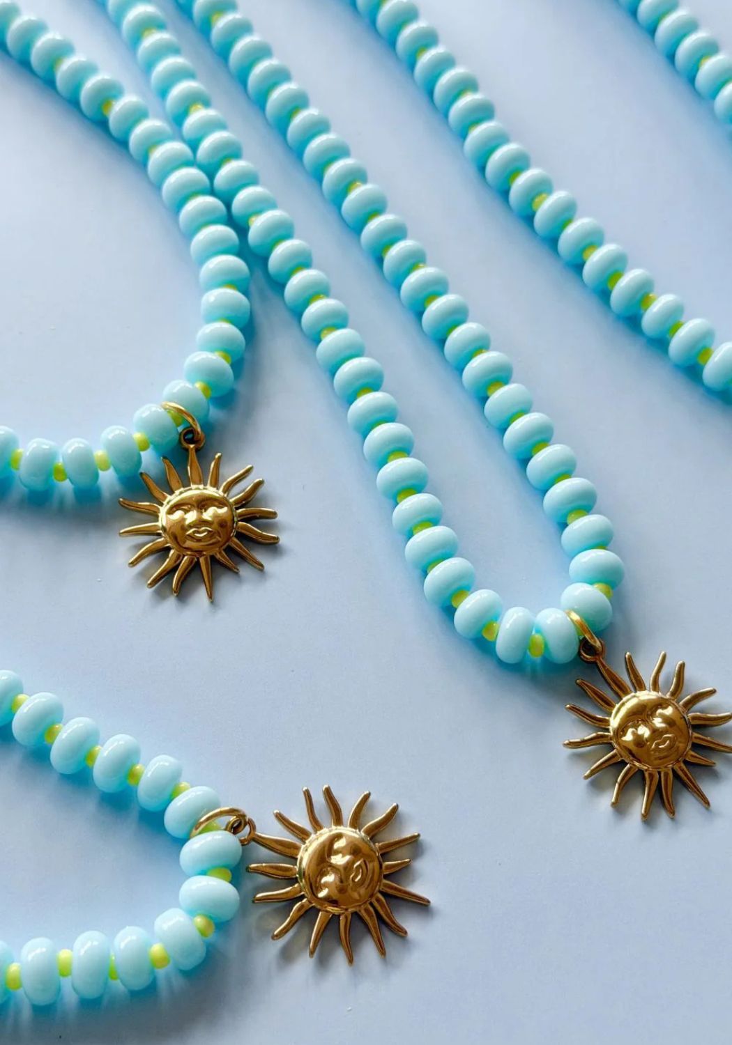 MOSK MELBOURNE GEM NECKLACE - BABY BLUE