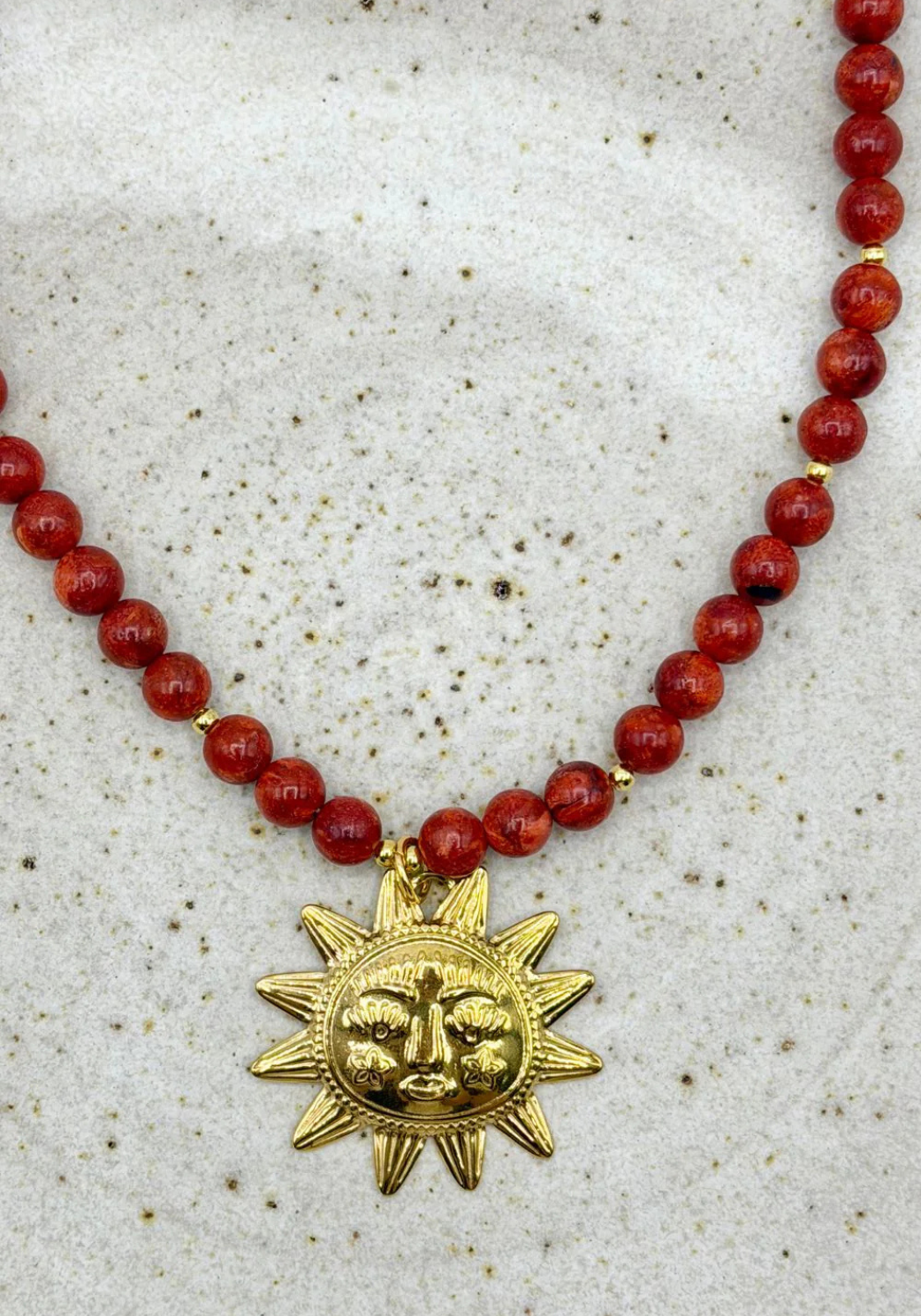 MOSK MELBOURNE CHUNKY SUN NECKLACE - RED CORAL