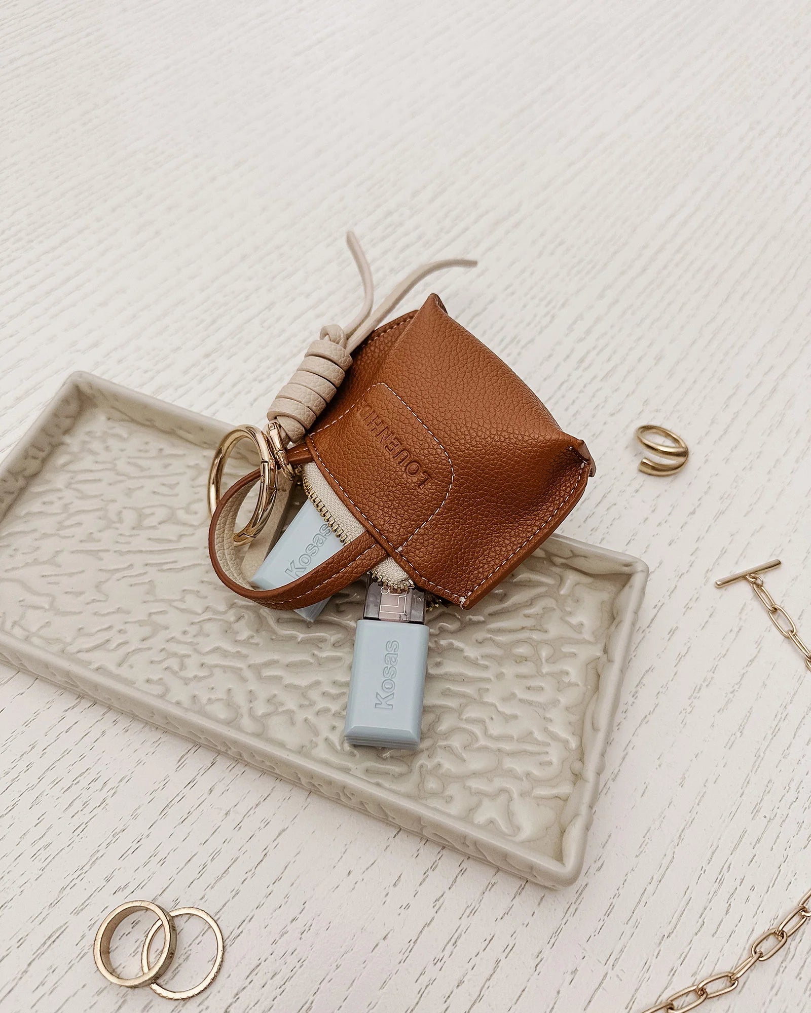 LOUENHIDE GINA BAG CHARM - TAN