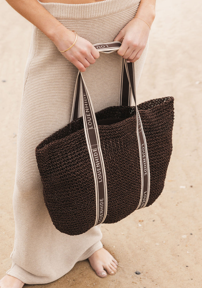 LOUENHIDE BALI BEACH BAG - CHOCOLATE RAFFIA