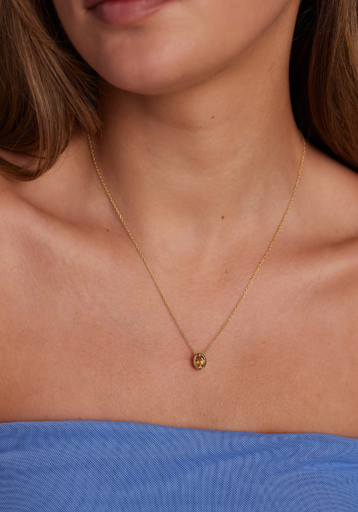 TONI MAY NOVEMBER CITRINE OVAL BIRTHSTONE NECKLACE - GOLD