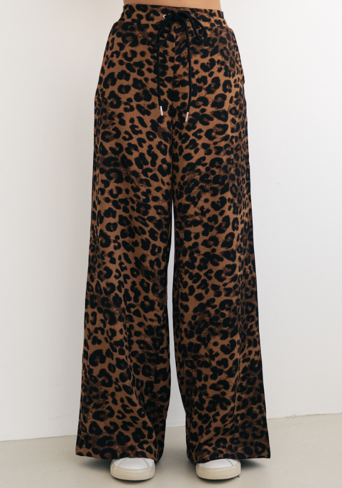 NOIR JOGGERS - LEOPARD