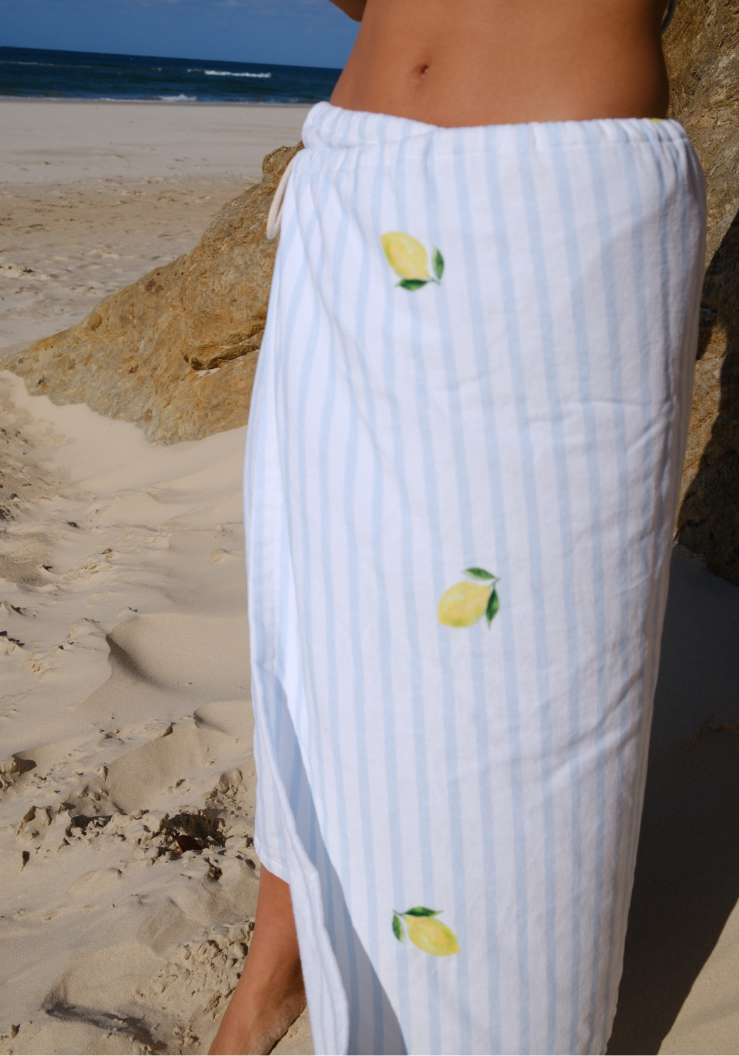 SASSY SURF POSITANO BEACH TOWEL SKIRT - LEMON PRINT