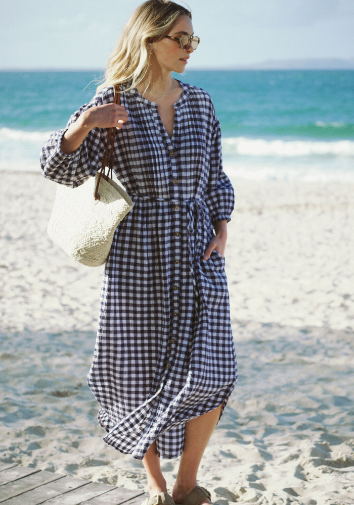 Load image into Gallery viewer, CERES LIFE CRINKLE MIDI DRESS - NAVY GINGHAM