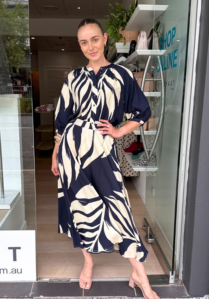 JULIA BLOUSE - NAVY PRINT
