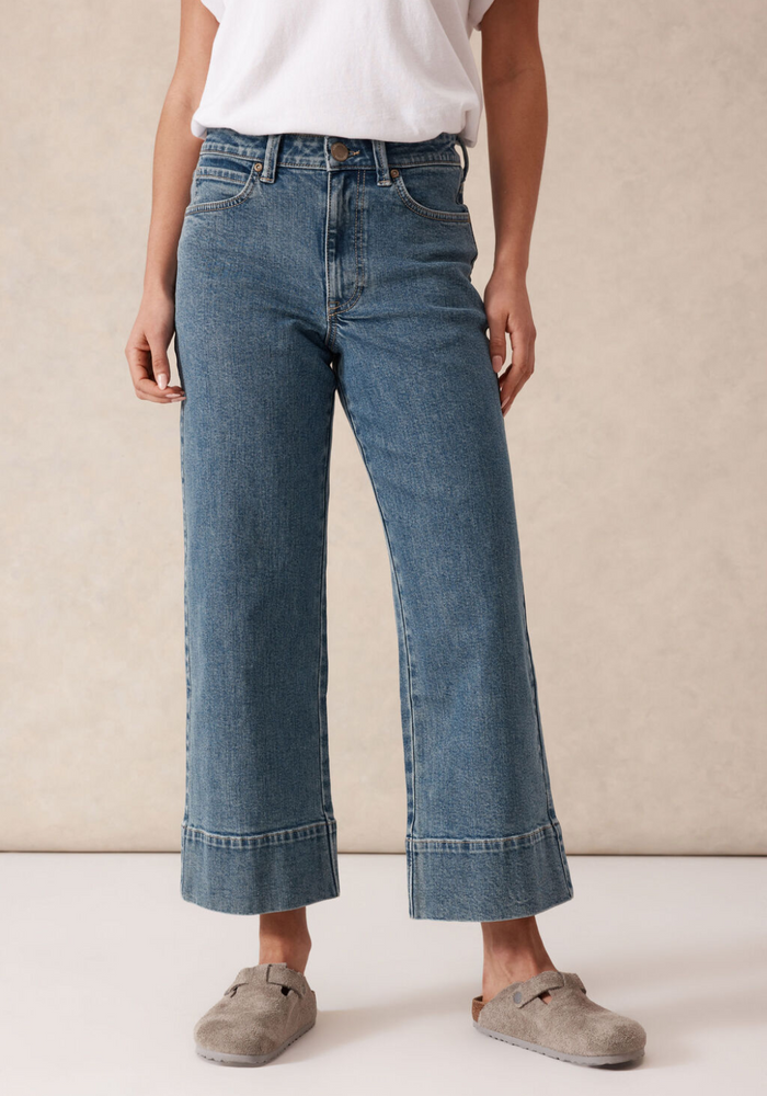 Load image into Gallery viewer, CERES LIFE WIDE LEG CROPPED JEAN - MID INDIGO