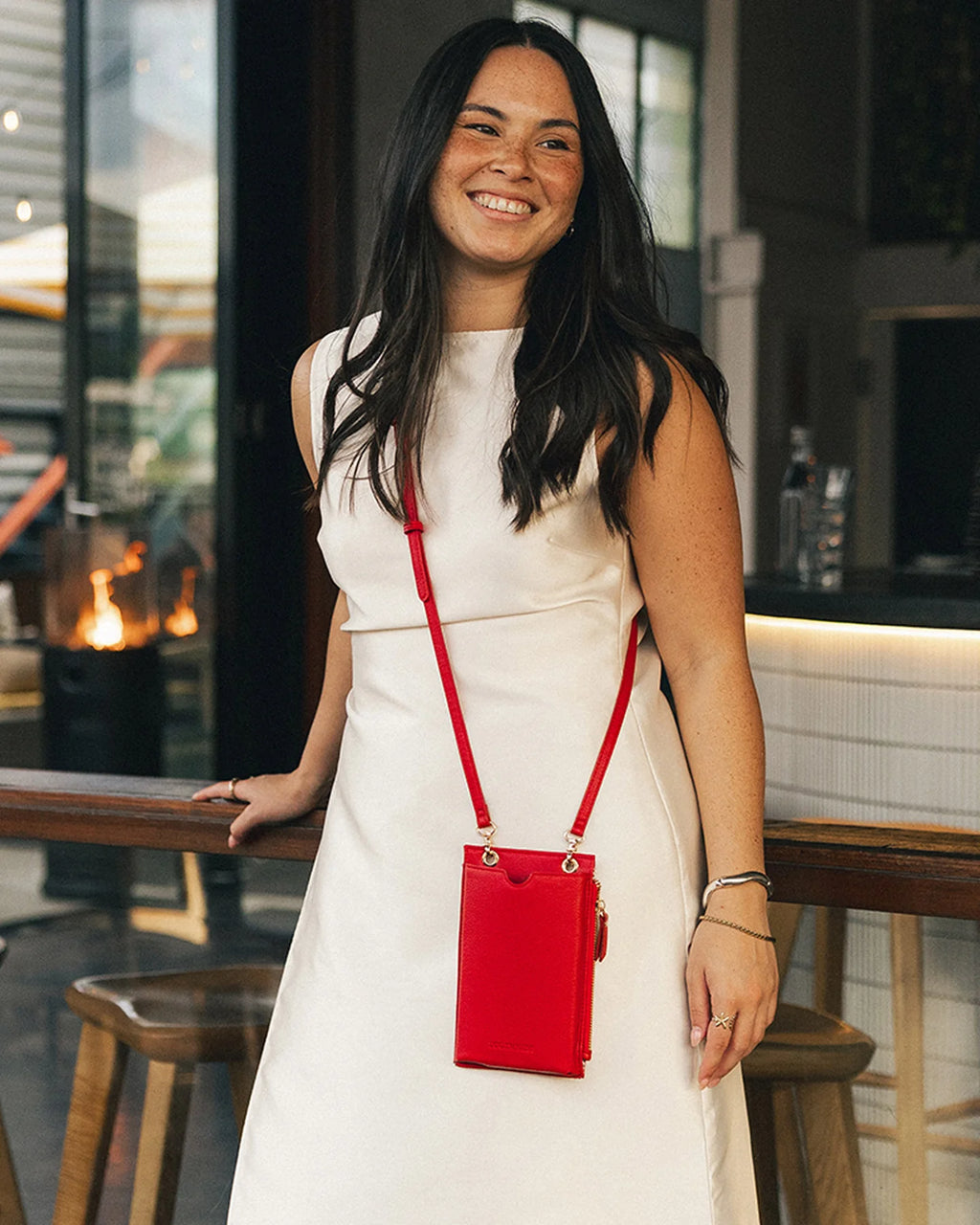 LOUENHIDE SUKI PHONE BAG -  RED