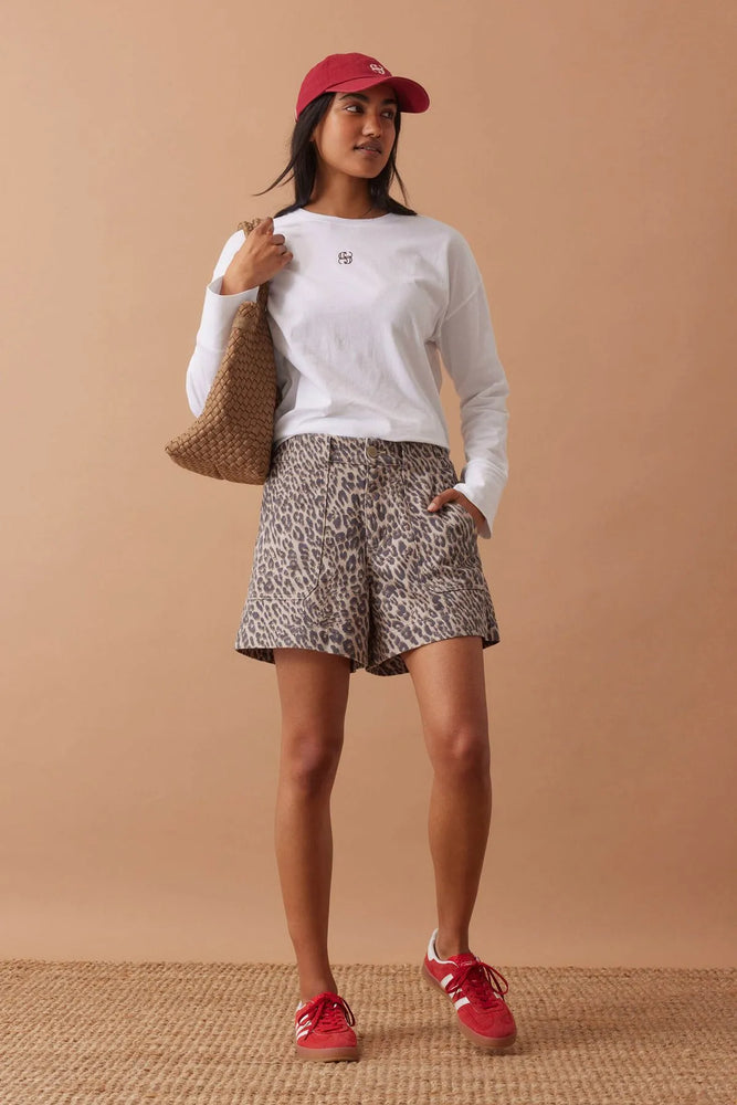 Load image into Gallery viewer, CERES LIFE WEEKENDER SHORT - LEOPARD