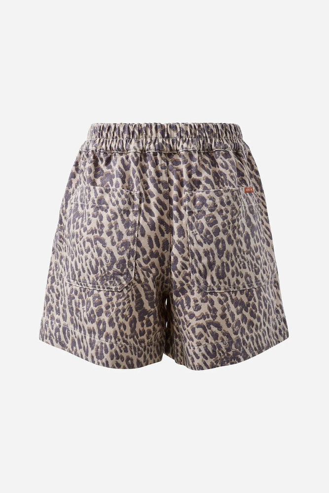 Load image into Gallery viewer, CERES LIFE WEEKENDER SHORT - LEOPARD